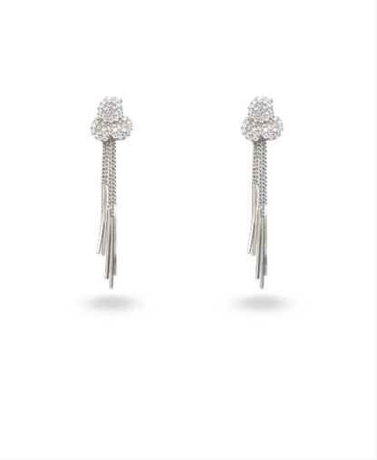 Eye- Catching Swarovski White Zircon Silver Earrings