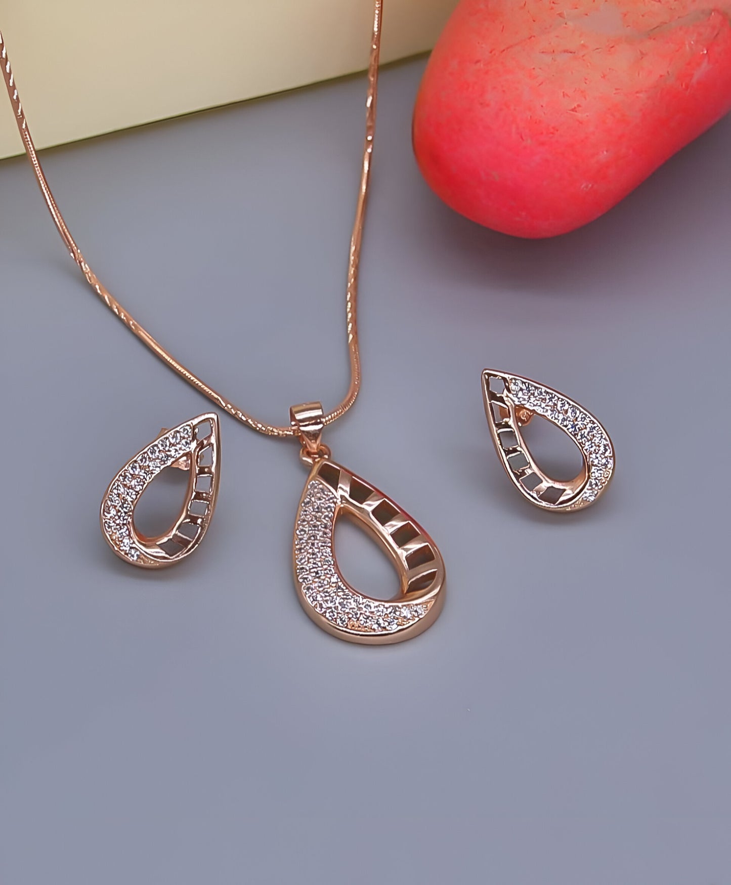 White Swarovski Designer Rose Gold Pendant Set